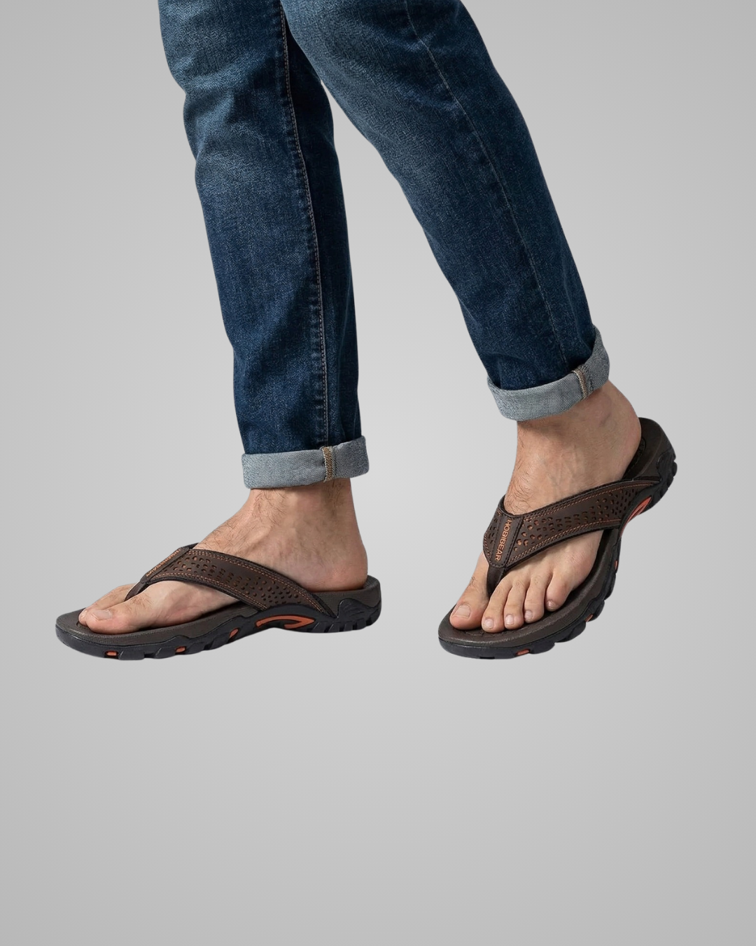 Men's Grip Sandals in Dark Brown