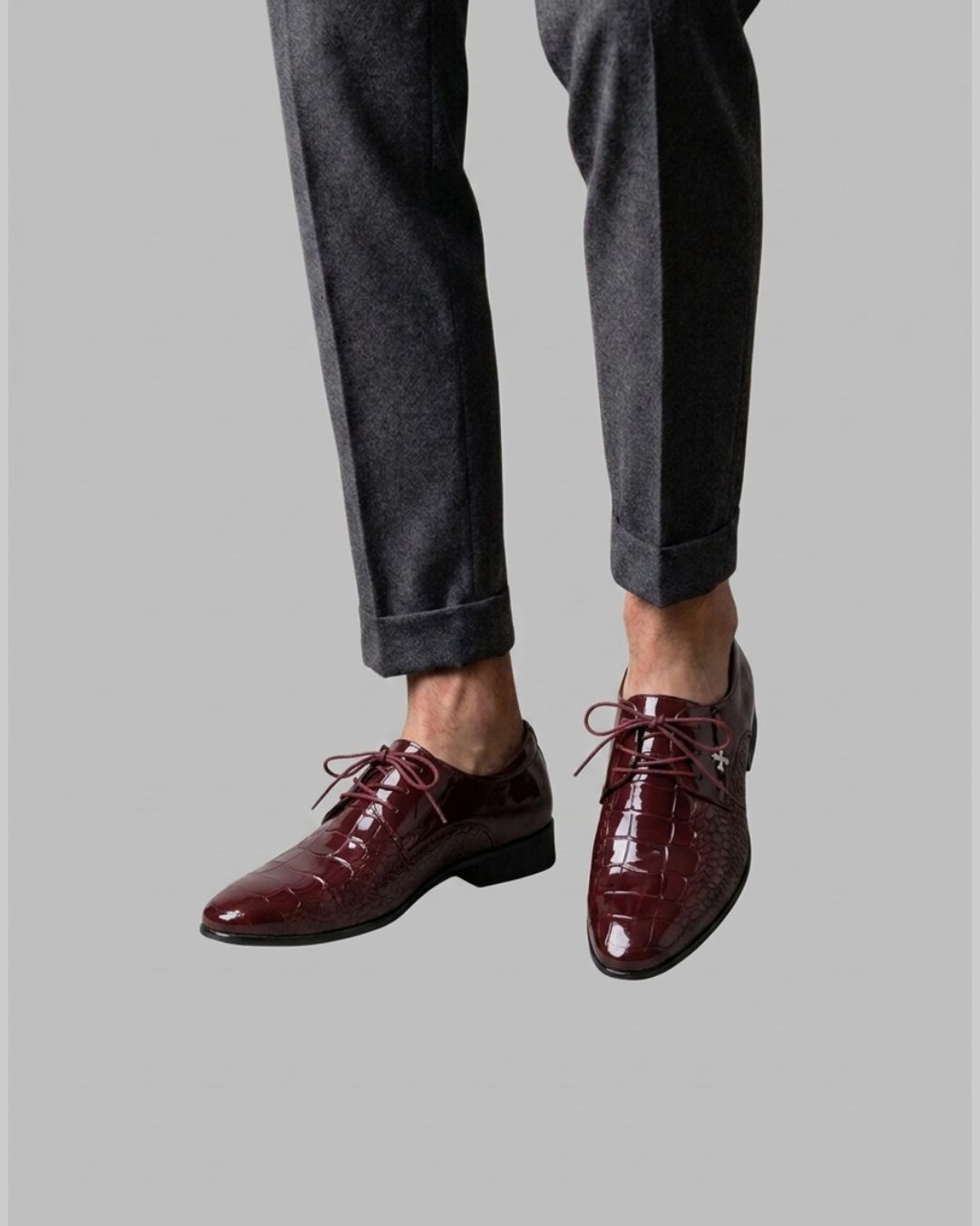 Wored Men's Glossy Textured Dress Shoes in wine red.