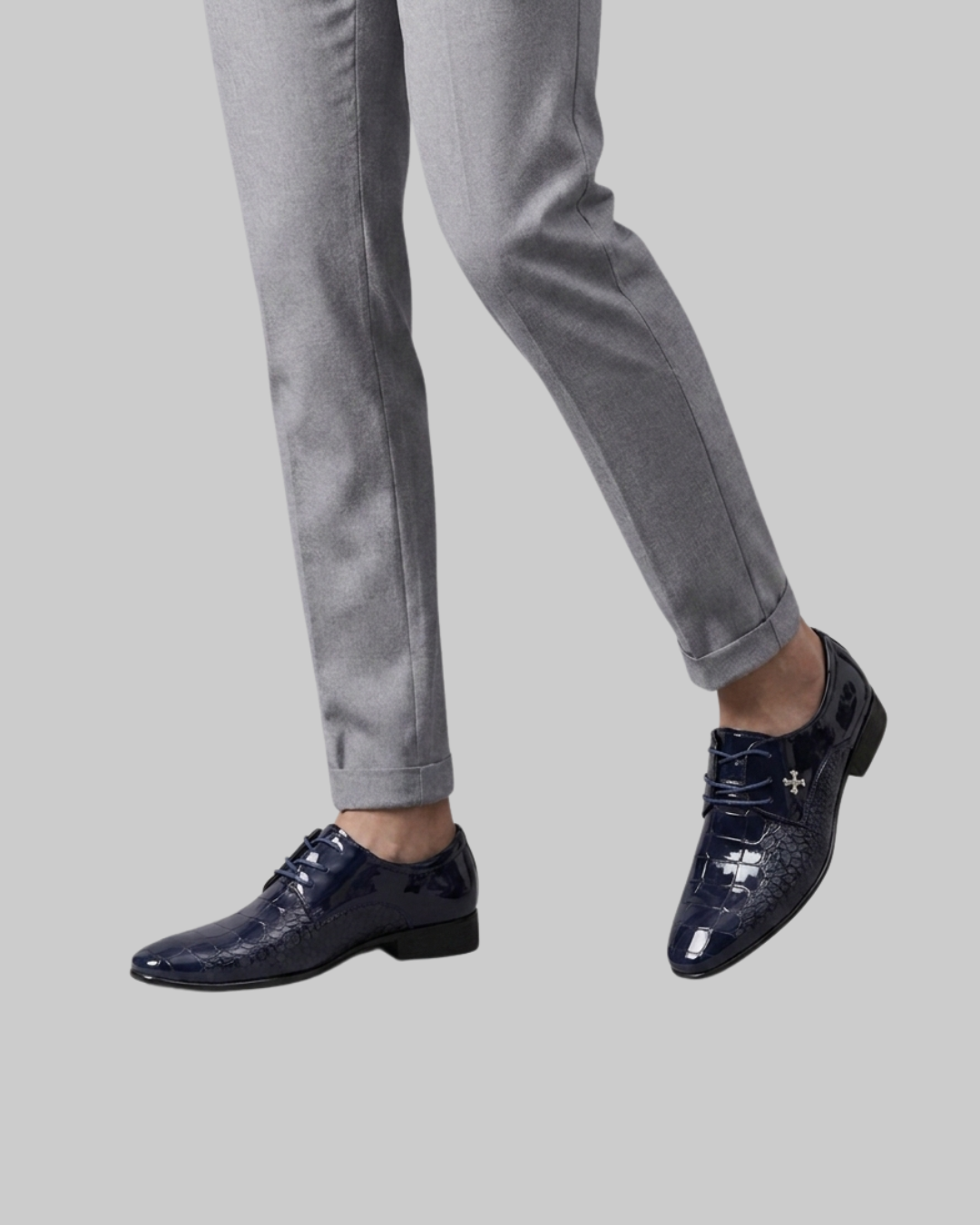 Wored Men's Glossy Textured Dress Shoes in blue.
