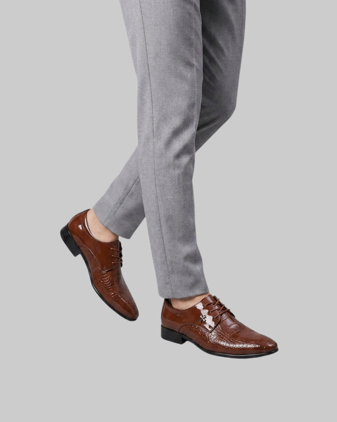Wored Men's Glossy Textured Dress Shoes in yellow brown.