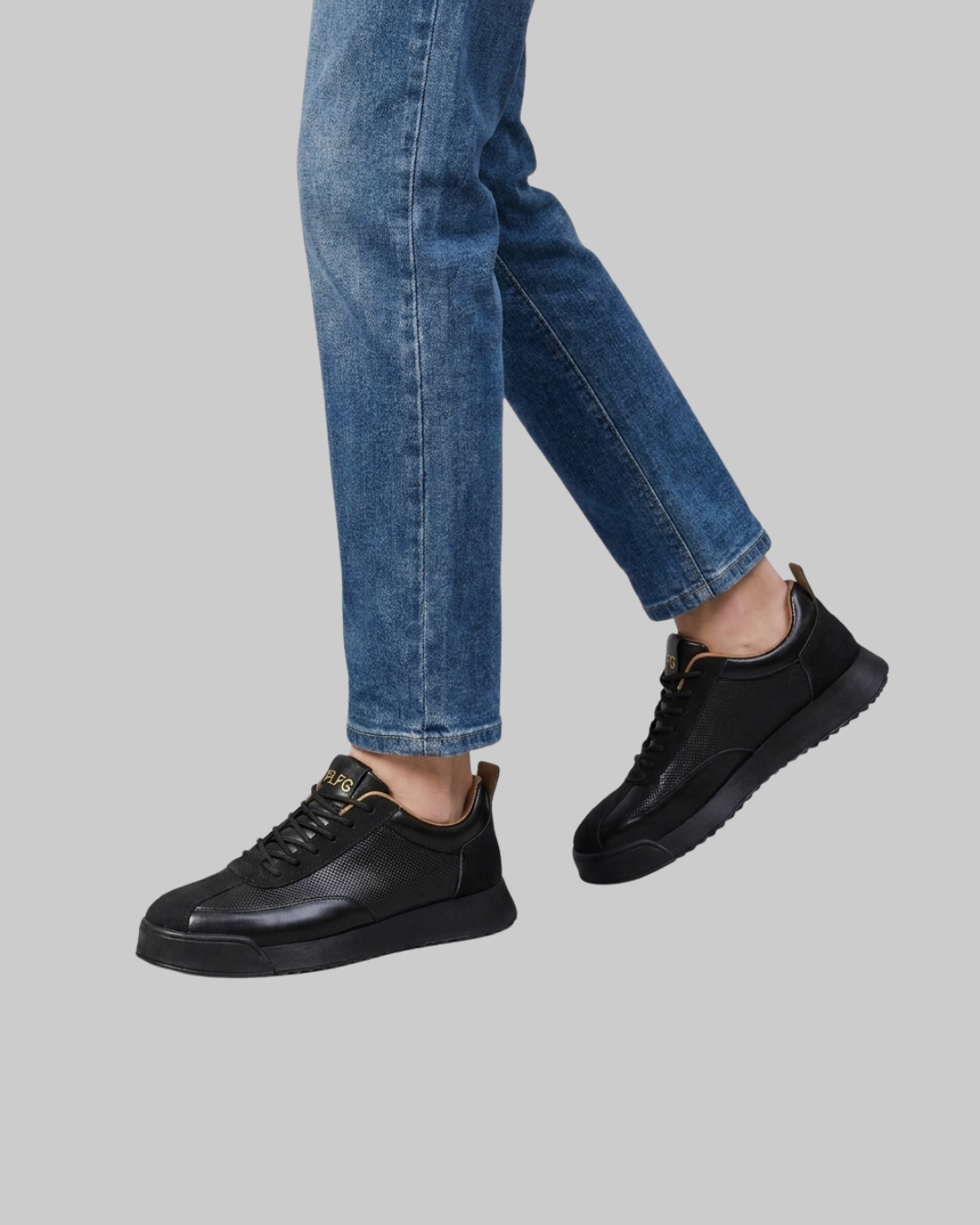Wored Men's Textured Low-Top Sneakers in black.