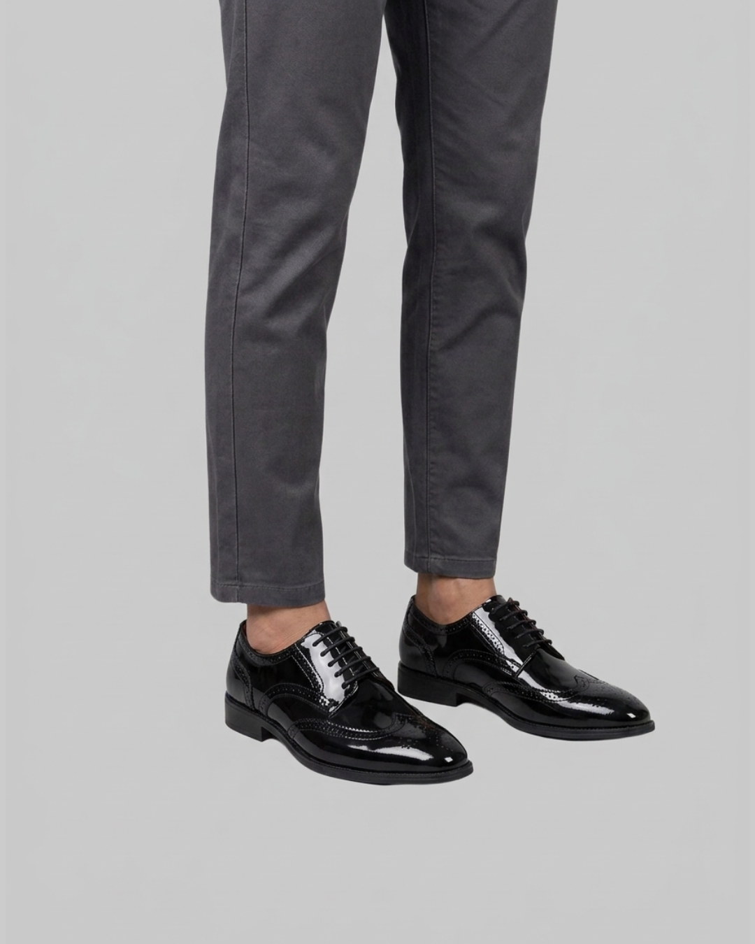Men's Wingtip Brogue Dress Shoes in black.